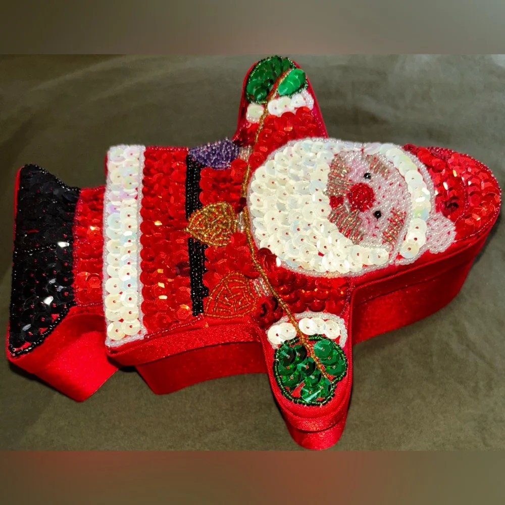 Beautiful Sequin/Beaded Santa Box - Picture 4 of 5